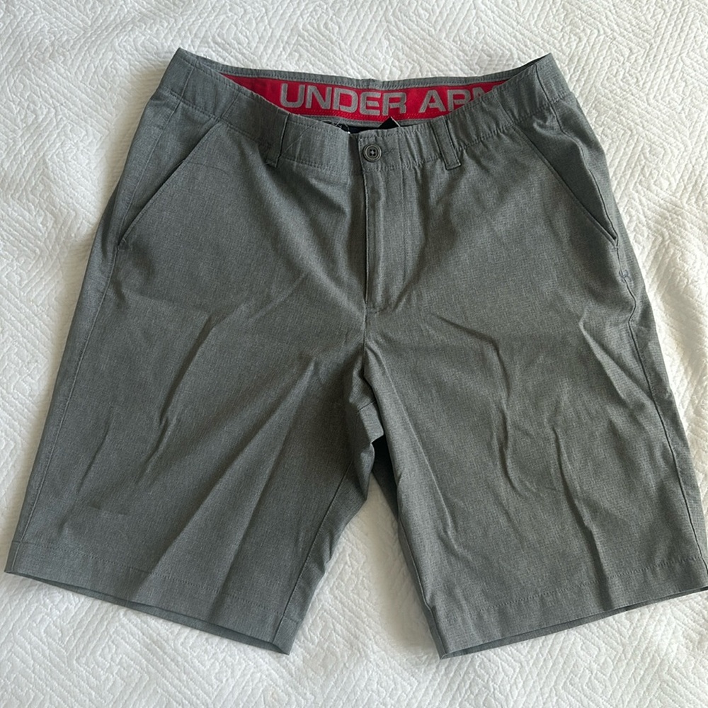 Under armour grey shorts